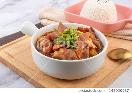 braised Beef with Potato Rice Meal Chinese Food braised Beef with Potato Rice Meal Chinese Food 142030987