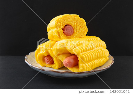 corn Hot Dog Roll Steamed Bread Snack Food corn Hot Dog Roll Steamed Bread Snack Food 142031041