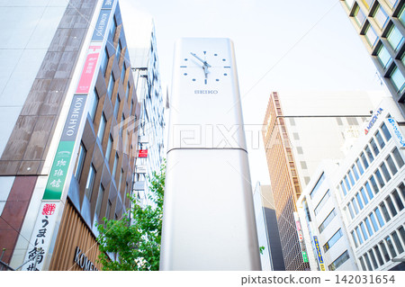 Early morning, the streets of Ginza Early morning, the streets of Ginza 142031654
