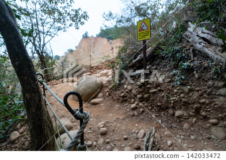 台灣第35座小山峰火岩山登山路線沿途風景。 台灣第35座小山峰火岩山登山路線沿途風景。 142033472