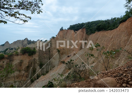 台灣第35座小山峰火岩山登山路線沿途風景。 台灣第35座小山峰火岩山登山路線沿途風景。 142033473