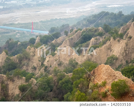 台灣第35座小山峰火岩山登山路線沿途風景。 台灣第35座小山峰火岩山登山路線沿途風景。 142033510