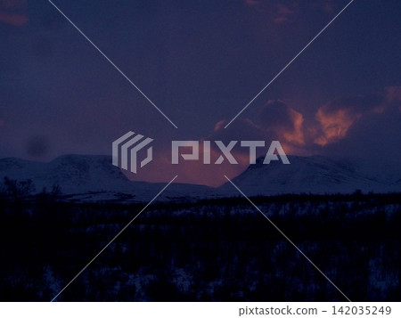 atmospheric sky in Lulea, Swedish Lapland atmospheric sky in Lulea, Swedish Lapland 142035249
