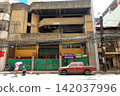 Old concrete building 142037996