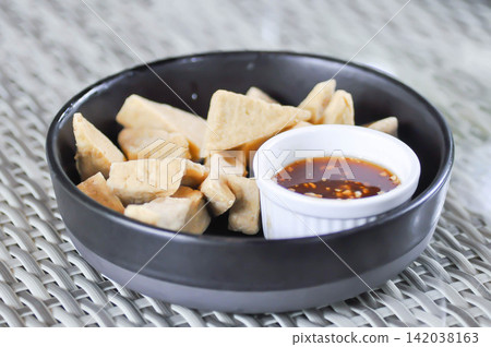 fried tofu with dip or bean cake, bean curd fried tofu with dip or bean cake, bean curd 142038163
