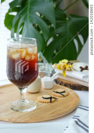 Summer tea time Summer tea time 142038665