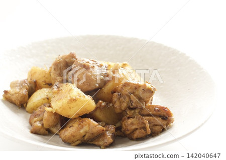 馬鈴薯雞肉咖哩炒菜 142040647