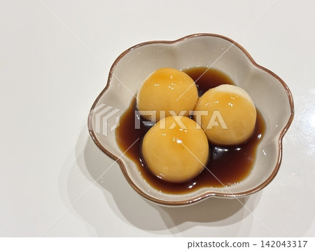 Mitarashi dumpling Mitarashi dumpling 142043317