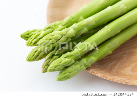 Green asparagus Green asparagus 142044154