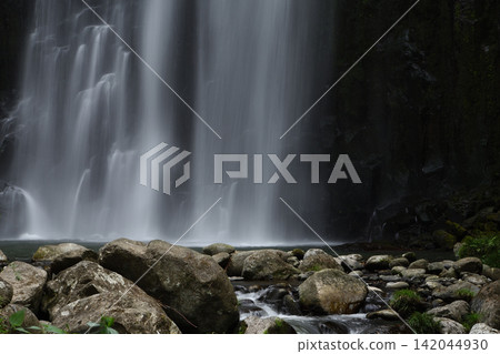 Summer Cherry Blossom Waterfall Summer Cherry Blossom Waterfall 142044930