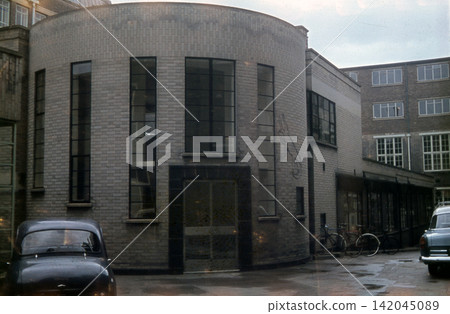 Mond laboratory, built for soviet physicist Pyotr Kapitsa 142045089