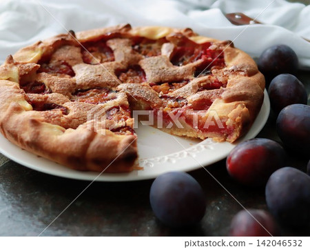 Plum tart Plum tart 142046532