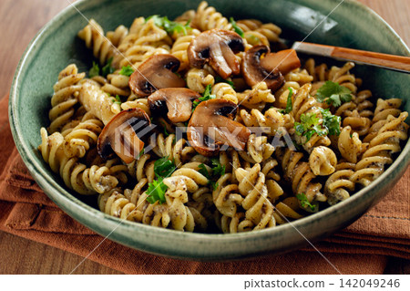 fusilli pasta, in creamy mushroom sauce, pasta with mushrooms, homemade, no people, 142049246