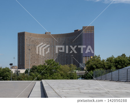 Moscow Russia August 1 2026 View of the Cosmos Hotel near VDNH in Moscow on a summer day Moscow Russia August 1 2026 View of the Cosmos Hotel near VDNH in Moscow on a summer day 142050288