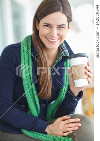 Woman, portrait and happy with coffee in home for morning routine in winter to warm up and relax for cozy ambiance. Girl, caffeine beverage and indoor bliss in house for contentment and chilling. Woman, portrait and happy with coffee in home for morning routine in winter to warm up and relax for cozy ambiance. Girl, caffeine beverage and indoor bliss in house for contentment and chilling. 142050944