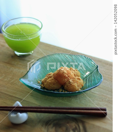 Warabimochi和茶 Warabimochi和茶 142052098