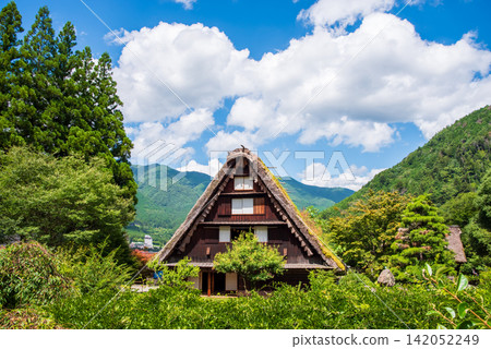 Summer at Gero Onsen: Gero Onsen Gassho Village (Gero City, Gifu Prefecture) Summer at Gero Onsen: Gero Onsen Gassho Village (Gero City, Gifu Prefecture) 142052249
