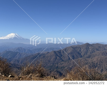 Mount Fuji and mountain range as seen from Mount Tōnodake Mount Fuji and mountain range as seen from Mount Tōnodake 142052272
