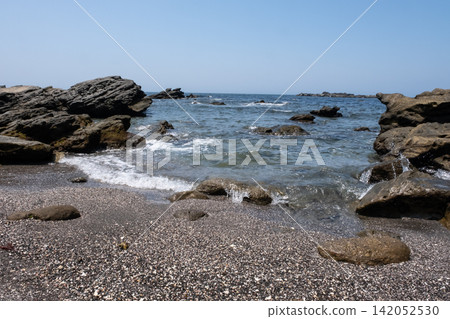The shoreline of Jogashima Island, Miura Peninsula, Kanagawa Prefecture The shoreline of Jogashima Island, Miura Peninsula, Kanagawa Prefecture 142052530