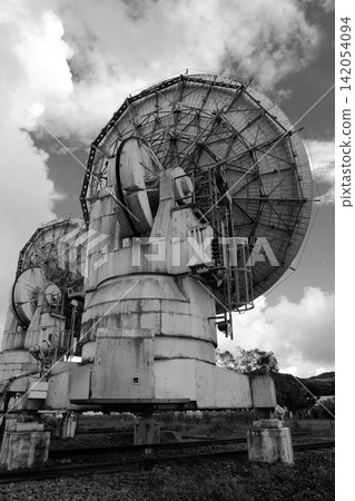 Millimeter-wave interferometer at Nobeyama Radio Observatory Millimeter-wave interferometer at Nobeyama Radio Observatory 142054094