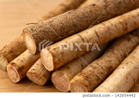 Burdock root Burdock root 142054442
