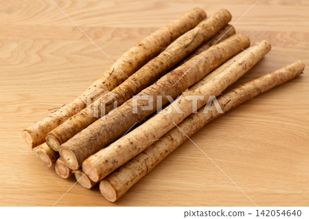Burdock root Burdock root 142054640