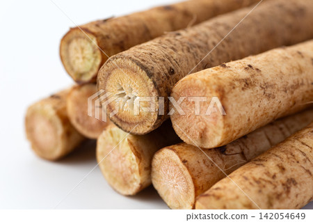 Burdock root Burdock root 142054649