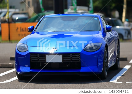 藍色國產跑車圖片 藍色國產跑車圖片 142054711