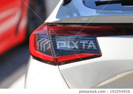 汽車尾燈圖片 汽車尾燈圖片 142054938