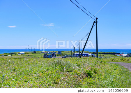 沿著根室半島二丘和友尻的海岸線旅行 沿著根室半島二丘和友尻的海岸線旅行 142056699