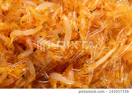 Herring roe, shiso leaf, and whitebait [Domestically produced whitebait] 142057356