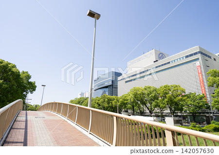 名古屋·薩卡·城市景觀從天使橋松坂屋名古屋商店查看 名古屋·薩卡·城市景觀從天使橋松坂屋名古屋商店查看 142057630
