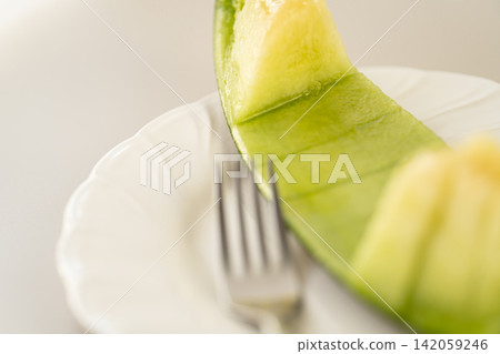 一款清爽多汁的夏季水果甜點,以三浦蜜瓜為主要原料。 一款清爽多汁的夏季水果甜點,以三浦蜜瓜為主要原料。 142059246