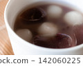 Chilled mochi rice cake zenzai with ice 142060225