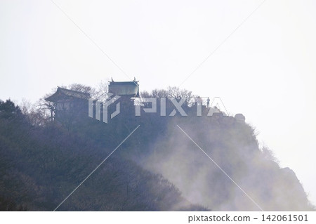 The summit of Mt. Nantai of Mt. Tsukuba, shrouded in clouds. The summit of Mt. Nantai of Mt. Tsukuba, shrouded in clouds. 142061501