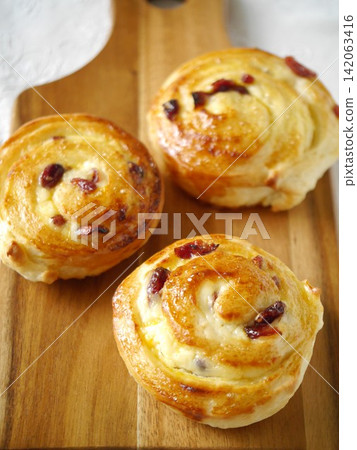 Cranberry Cheese Roll Cranberry Cheese Roll 142063416