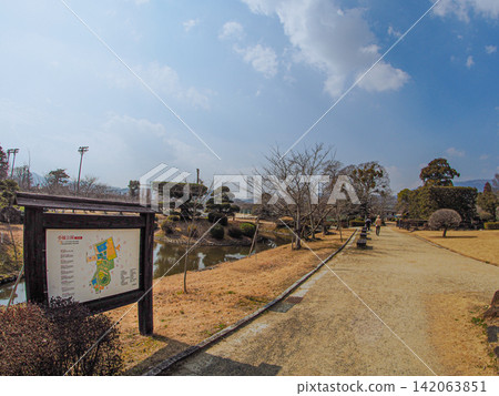 Ogi Park is a popular spot located in the city center of Ogi, Saga Prefecture. Ogi Park is a popular spot located in the city center of Ogi, Saga Prefecture. 142063851