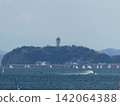 A distant island seen from Hayama 142064388