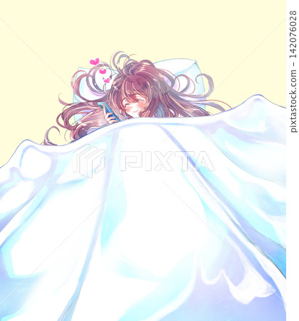 一個躺著的女孩，一支智慧型手機，一條毯子，一個心形符號。 142076028
