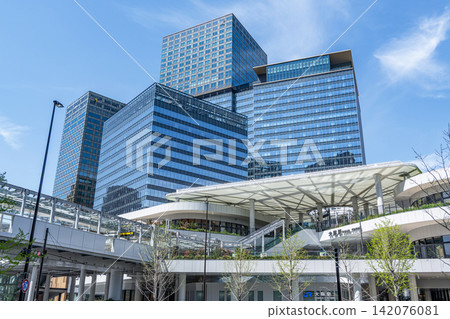 Grand Green Osaka (South Building) in Osaka City, Osaka Prefecture, under a clear sky. Grand Green Osaka (South Building) in Osaka City, Osaka Prefecture, under a clear sky. 142076081
