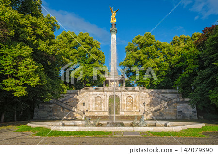 Monument Friedensengel with golden angel and fountain in Munich Germany Monument Friedensengel with golden angel and fountain in Munich Germany 142079390