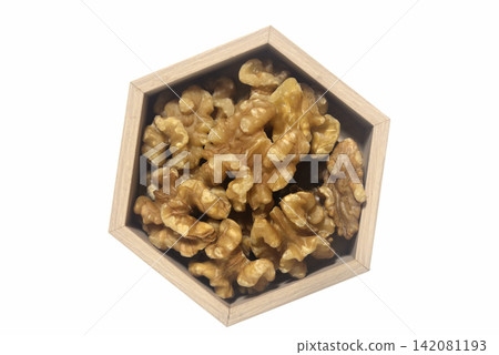 核桃:特寫和俯視圖 核桃:特寫和俯視圖 142081193