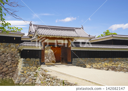 Taikomon Masugata (square enclosure) of Matsumoto Castle in Nagano Prefecture Taikomon Masugata (square enclosure) of Matsumoto Castle in Nagano Prefecture 142082147