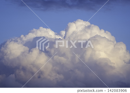 壯麗的積雲 壯麗的積雲 142083906