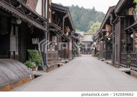 飛Tak高山的老城鎮景觀 飛Tak高山的老城鎮景觀 142084662