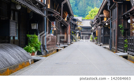飛Tak高山的老城鎮景觀 飛Tak高山的老城鎮景觀 142084663