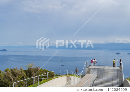 從黑山展望公園眺望來島海峽 從黑山展望公園眺望來島海峽 142084909