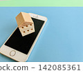 Smartphone and home / Searching for properties on your smartphone 142085361