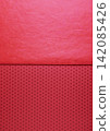Red background for covers made of Japanese paper with traditional Japanese patterns. 142085426