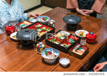 Meals at hot spring inns, in-room dining, and dinner Meals at hot spring inns, in-room dining, and dinner 142085456